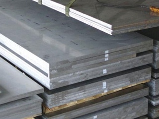 Плита алюминиевая 60х1200х3000, марка АМЦ 3 - в «Монолит-Металлопрокат».
