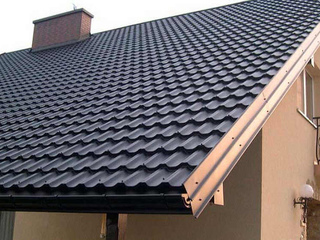 Металлочерепица Grand Line Kvinta plus 0,5 Rooftop Matte RR 32 Темно-коричневый 3 - в «Монолит-Металлопрокат».