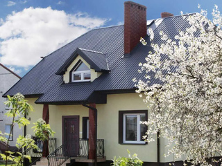 Профлист Металл Профиль МП20 0.5 VikingMP® E RR 32 Темно-коричневый B 9 - в «Монолит-Металлопрокат».